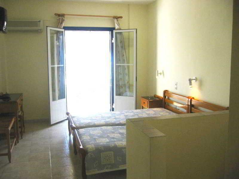 Dedes Apartments Skála Buitenkant foto